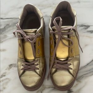 Valentino Garavani Gold Sneakers with Metallic Finish and Light Pink Laces